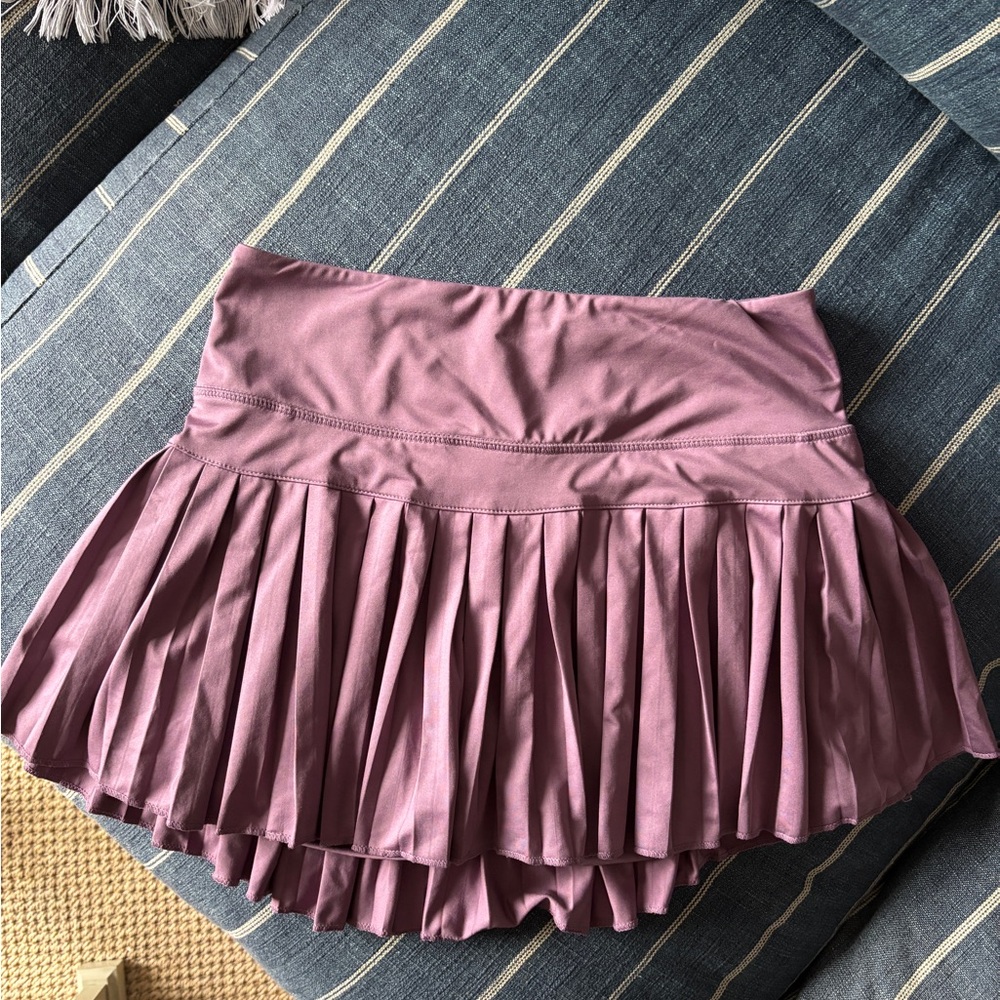 GOLD HINGE PURPLE ATHLEISURE SKORT / US M